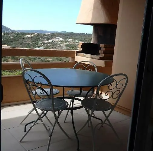 Aparthotel Les Hameaux De Bocca Del Oro 4*